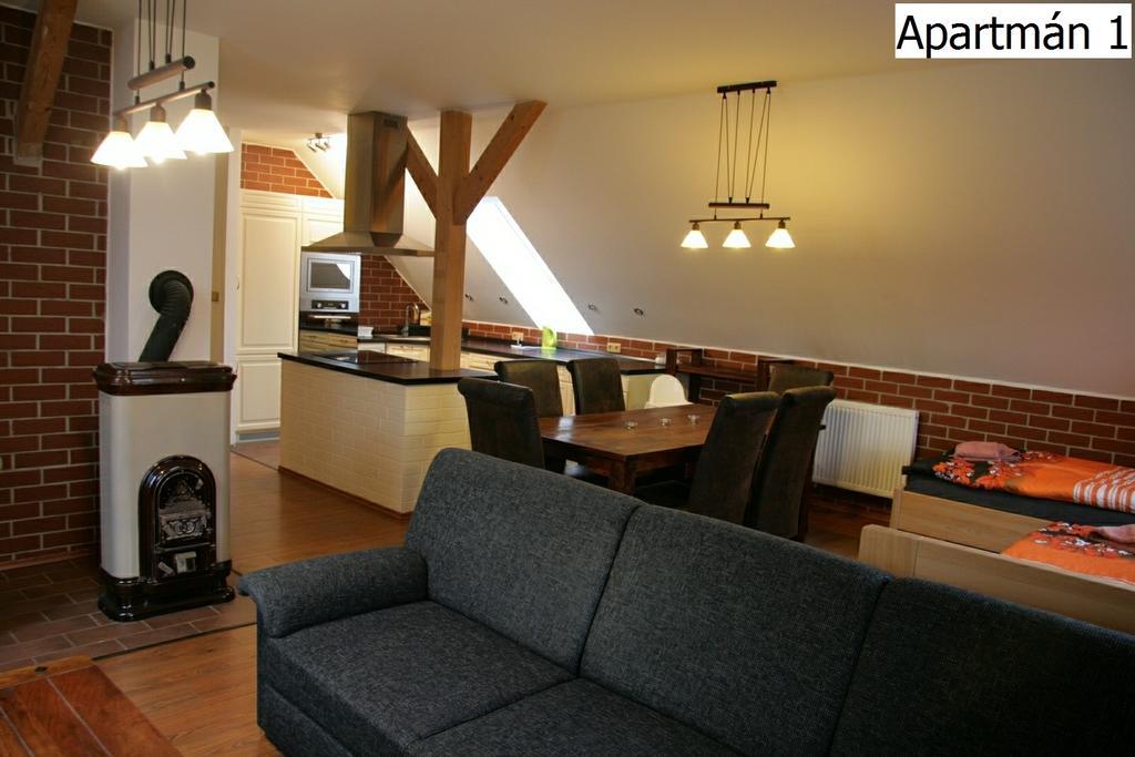 Apartmany Horní Planá エクステリア 写真